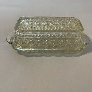 Vintage Anchor Hocking Wexford Butter Dish‎